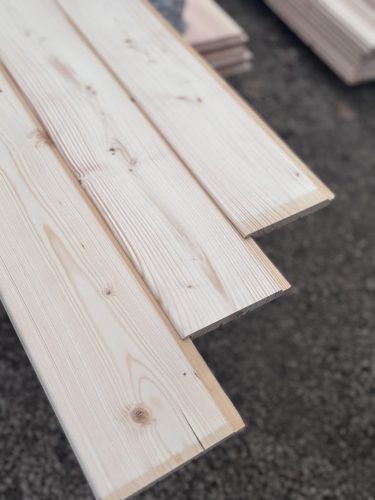 Lambéria északi lucfenyő 15x120 "B+" minőség, STP profil