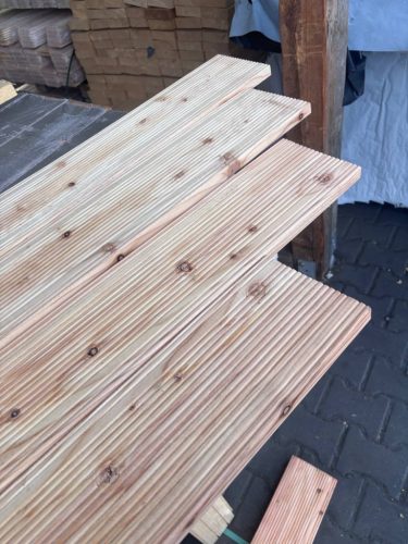 Teraszburkolat vörösfenyő 21x143 mm "B+" minőség