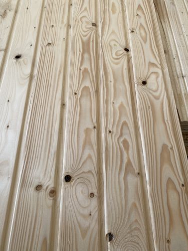 Lambéria lucfenyő 14x121 "B-C" minőség, softline (gömbölyített) profil, 5m