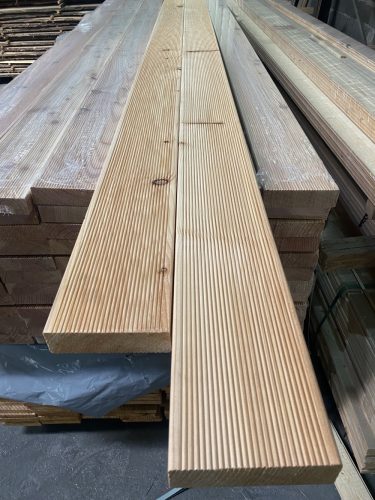 Teraszburkolat vörösfenyő 40x143 "A-B" minőség, 4m